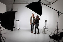 Load image into Gallery viewer, 700W Photography Softbox Lighting Kit Photo Equipment Soft Studio Light kit - 27 x 20"
